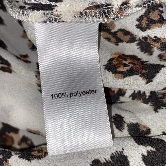 Maurices 2X Top Gauzy Leopard Print - Picture 6 of 8